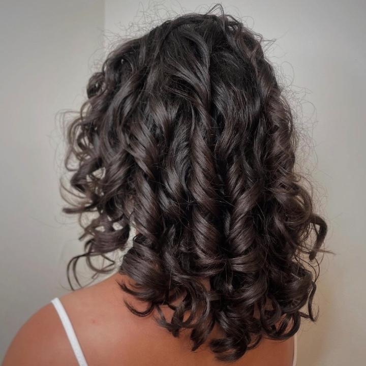 Cheveux bouclés Saint Algue Langueux