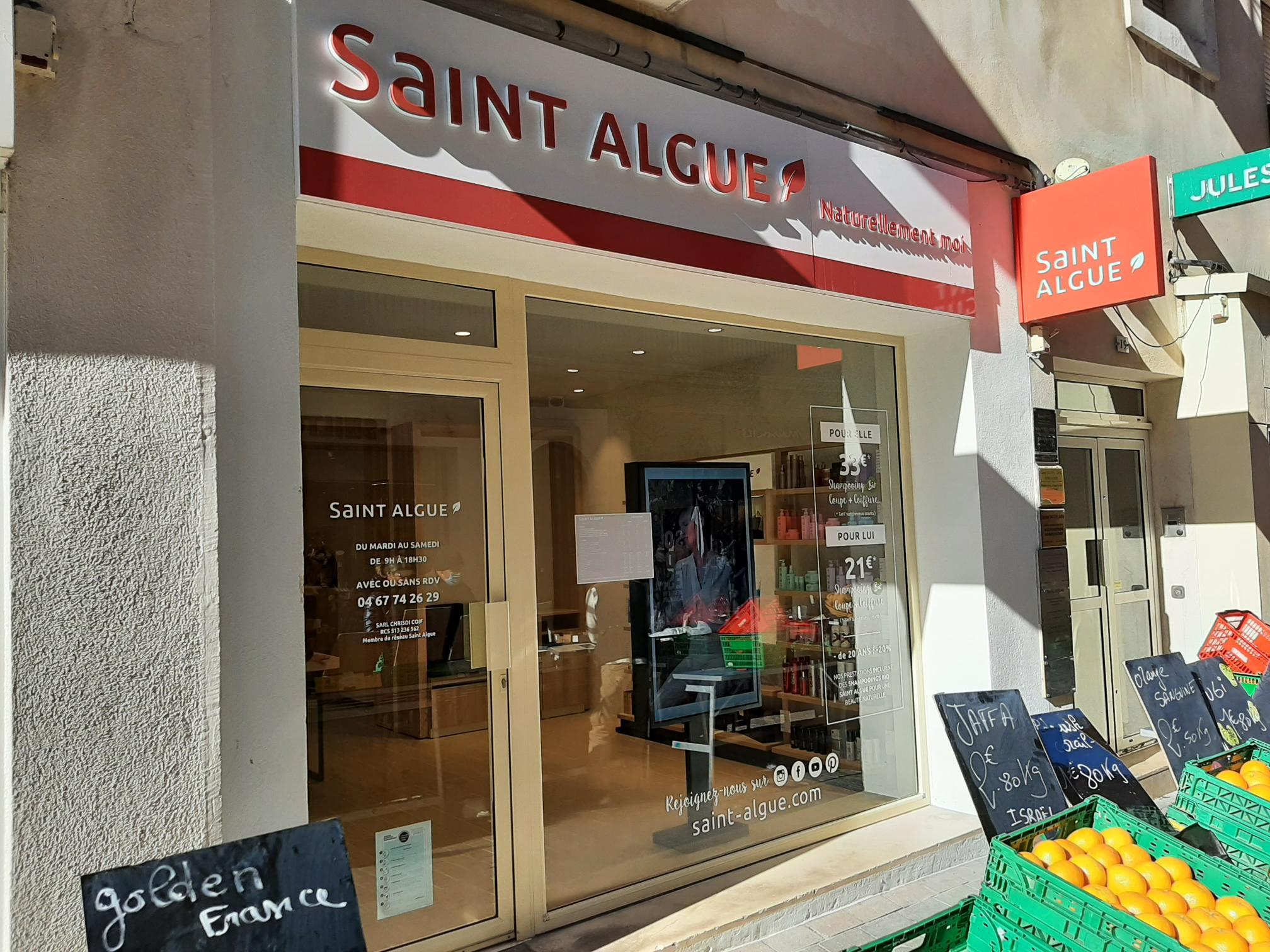 Vitrine 2