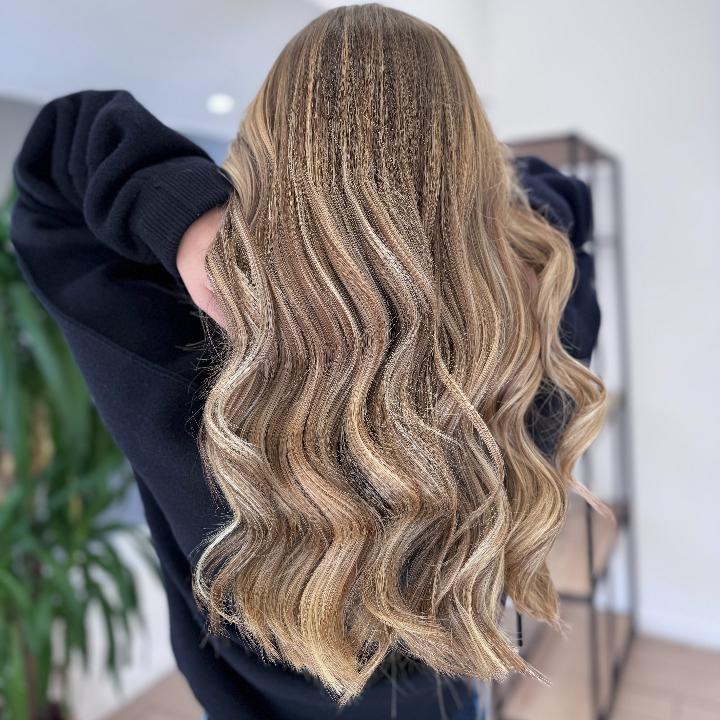 BLOND