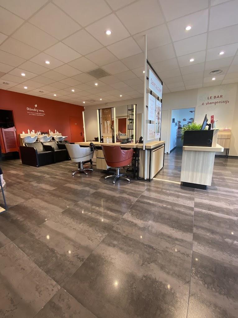 LE SALON